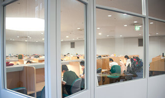 大阪北キャンパス自習室
